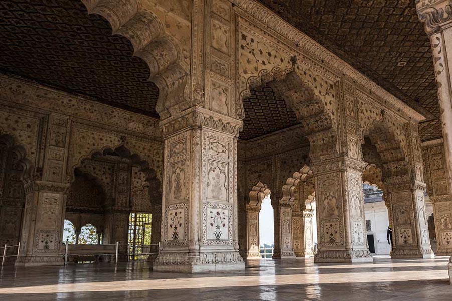 HiTours India slide Delhi